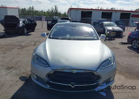 2014 Tesla Model S P85 из США, поврежденный, VIN 5YJSA1H1XEFP28586